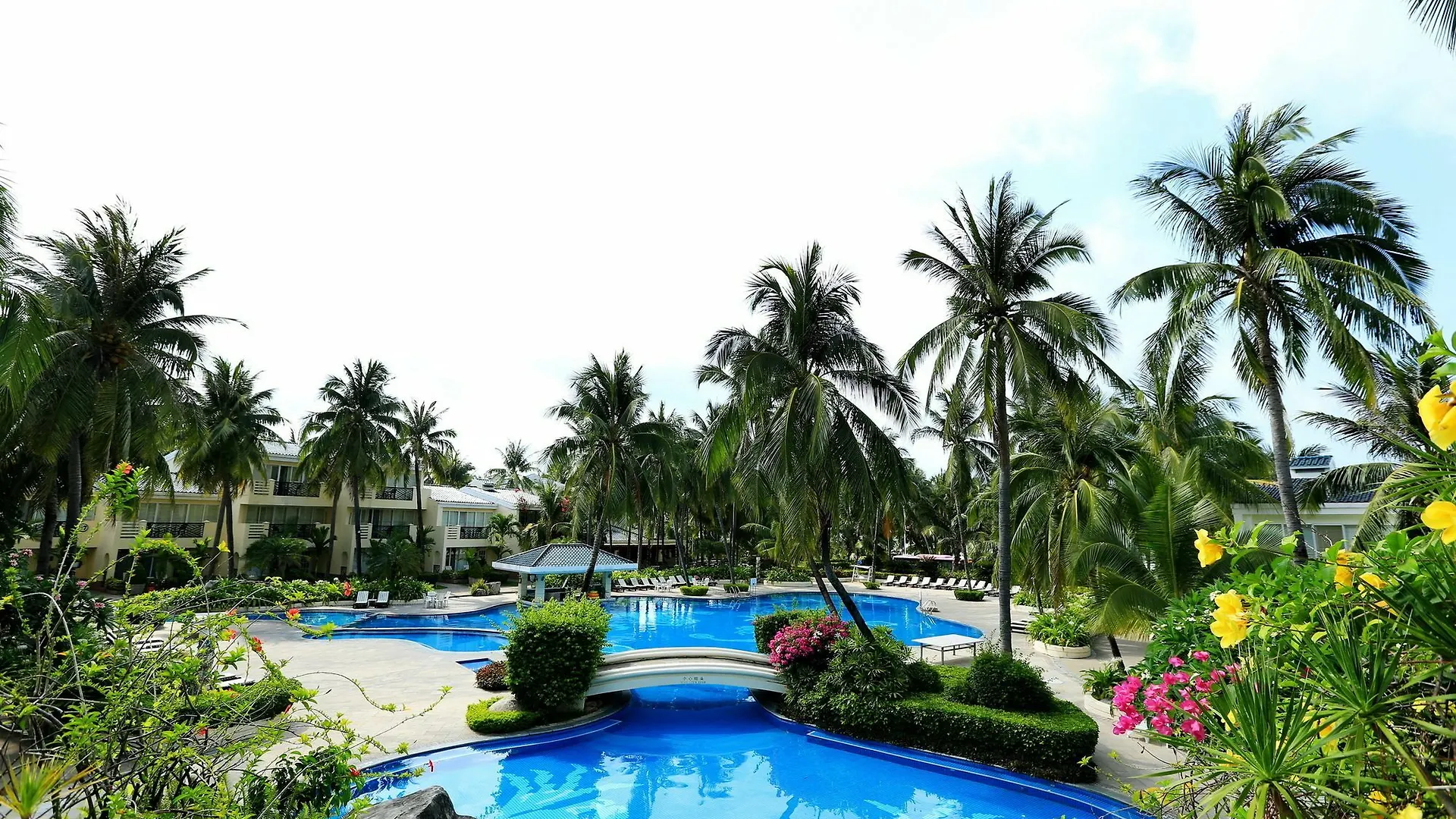 Palm Beach Resort&Spa Sanya 3*,